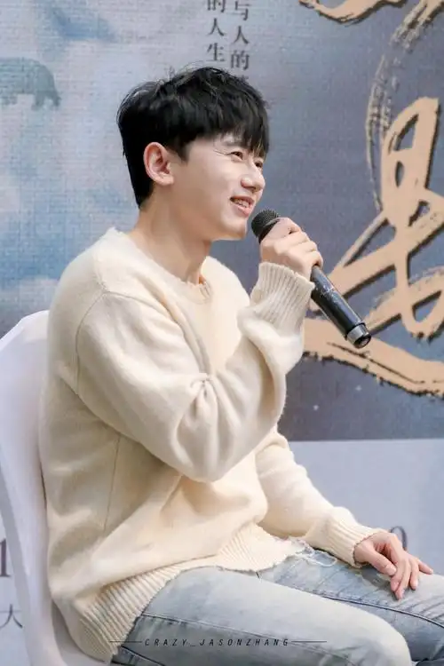 张杰出演话剧曾经如是