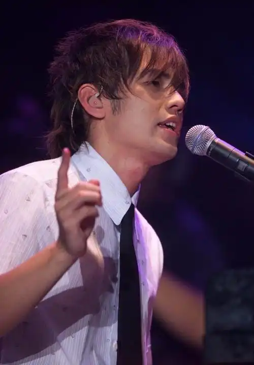 图文2003年周杰伦北京唱暴工体4