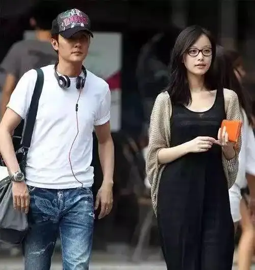 赵丽颖是一个新的大片,因为它是由摄影师与冯绍峰前女友倪妮共同创作