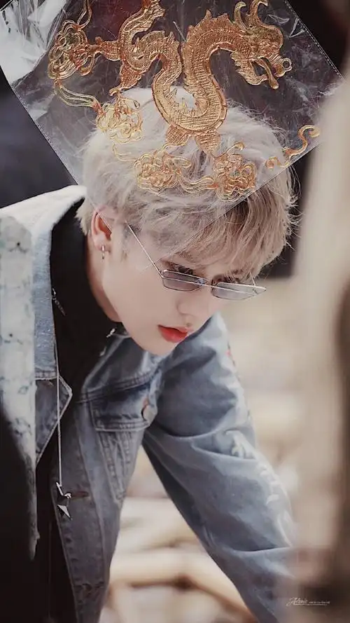 林彦俊 2019.1.1 《v》