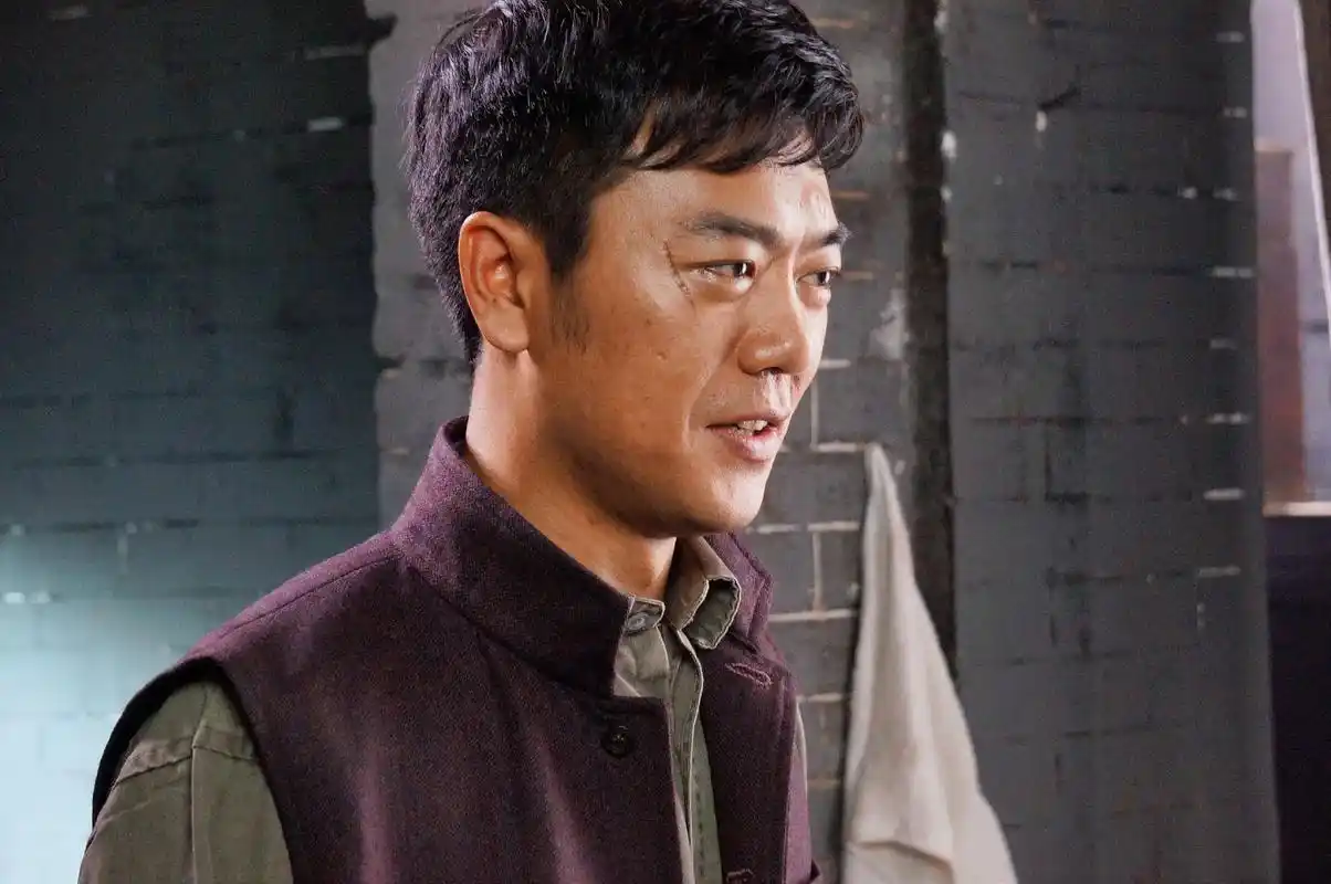 电视剧《浴血重生》 演员:王品一与王骏毅 #原创摄影  - 抖音