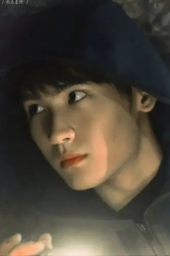 黄俊捷|张起灵 cr._初恋星河