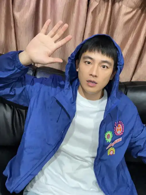 欧豪超话#豪想冒个泡#boss@欧豪949970999099手势解锁