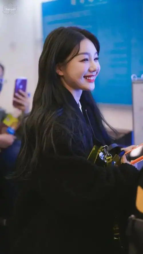 爱豆壁纸丨火箭少女101徐梦洁