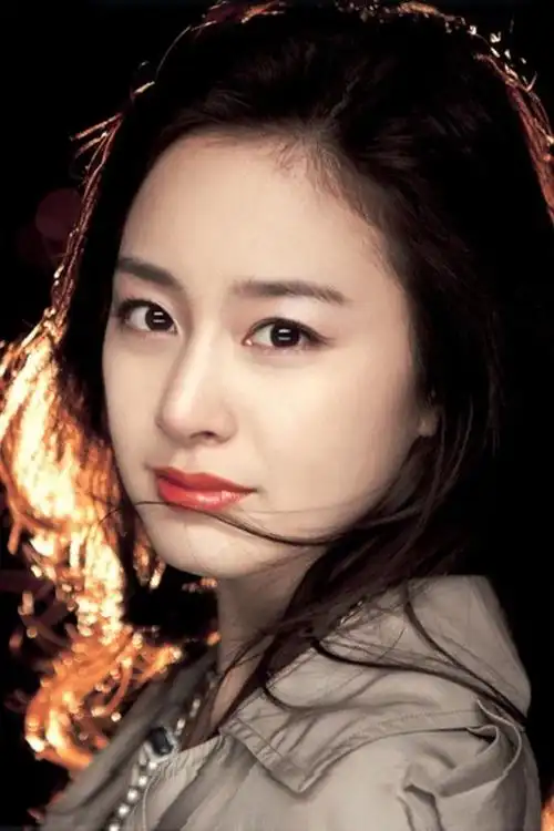 已为人母的金泰熙超越了许多当红女星,甚至是很多人认为的韩国最美