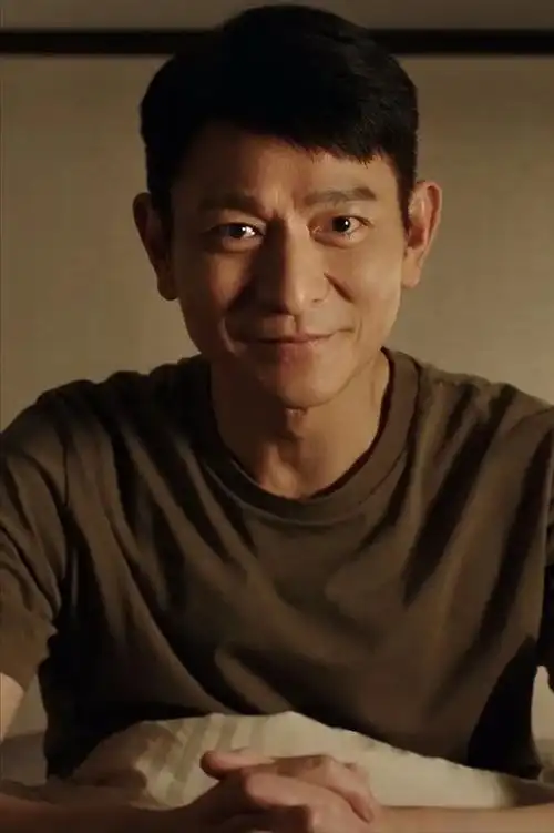 最近刘德华在其个人短视频平台上一连发布了好几个视频,主要在为他的9