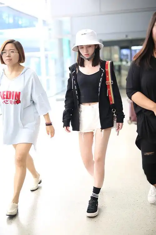 鞠婧祎生图路透##鞠婧祎机场