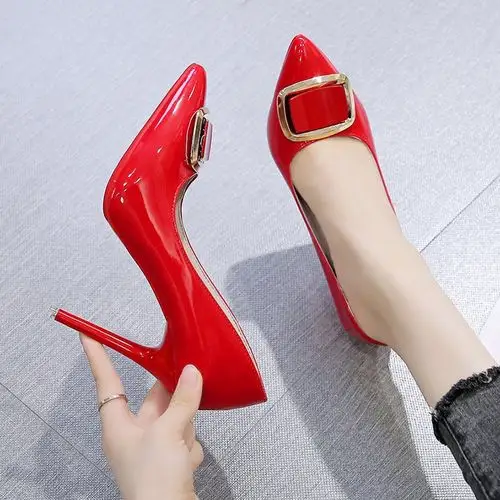 漆皮高跟鞋2020早春新款欧美尖头亮皮单鞋