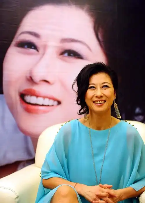 叶倩文-真心真意过一生_高清图集_新浪网