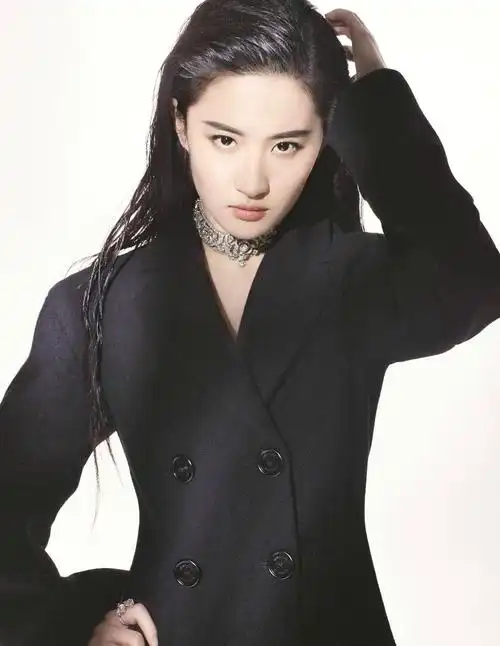 刘亦菲最新芭莎珠宝照片 可以说是高级感满满