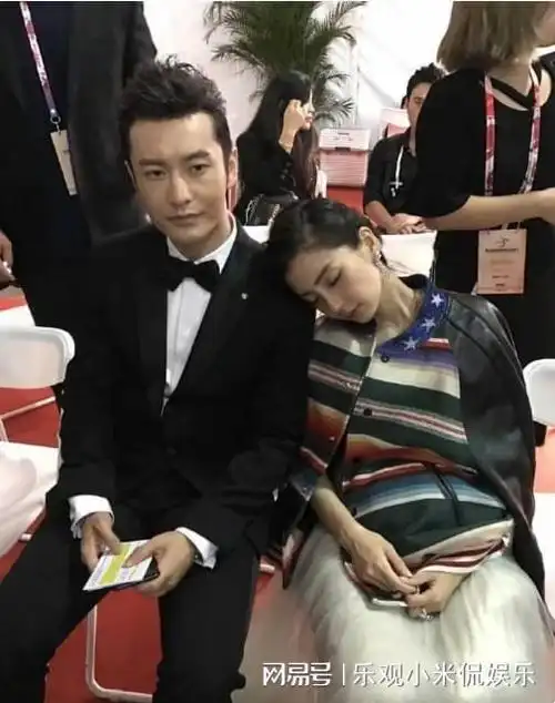 金像奖当晚baby新造型现场尴尬无人理没有黄晓明眼中没有光