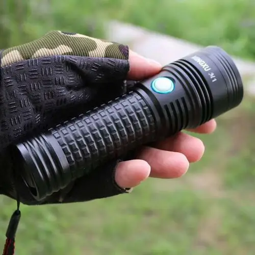 铭旭手电筒m1充电强光进口t40灯珠户外爆闪手电筒