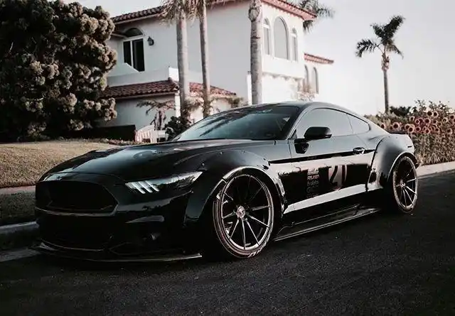 从零开始将福特野马进化成黑武士,这套手动波棍太tm带感了!_太平洋号