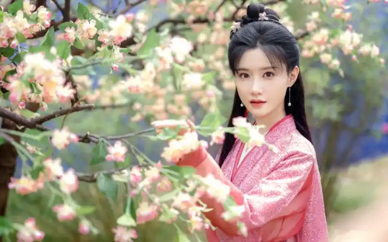 【陈意涵estelle】20230815爱奇艺一起聊《莲花楼》直播视角全程