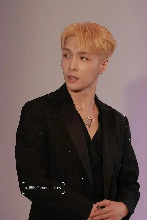 张艺兴出席戛纳电影节