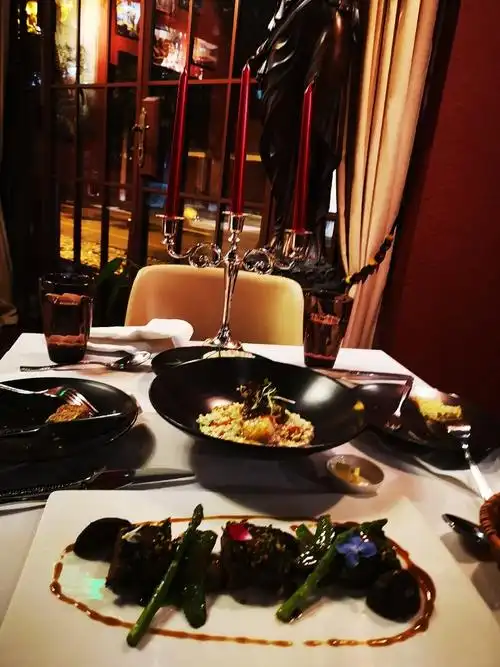 偶遇红酒西餐厅