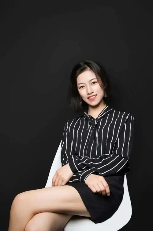 谁说"90后美女设计师"是我的标签,我更想成为"知名设计师"_张明