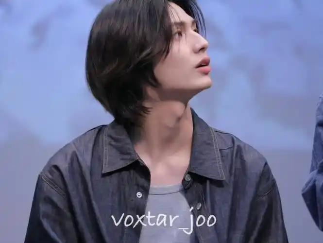 分享韩国摇滚男歌手李周演美图合集