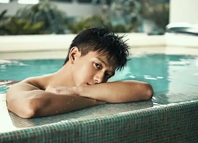 185cm/出生地:湖北省荆州市/出生日期:1991年10月19日简介:李现,1991