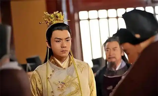 郭威:4朝元老含泪篡位,他给赵匡胤的遗产,够宋朝享用300年