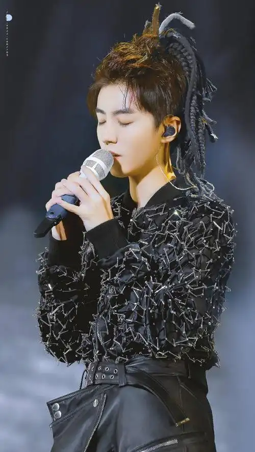 王俊凯的话筒合集是优雅王子的专属