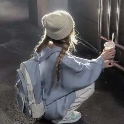 女头像真人图片背影