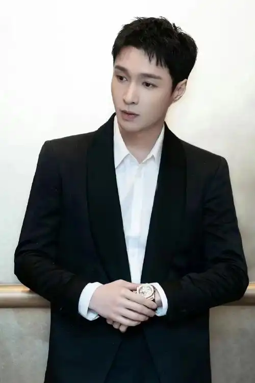 张艺兴北京国际电影节生图