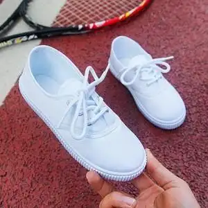 小学生白布鞋女白色图片