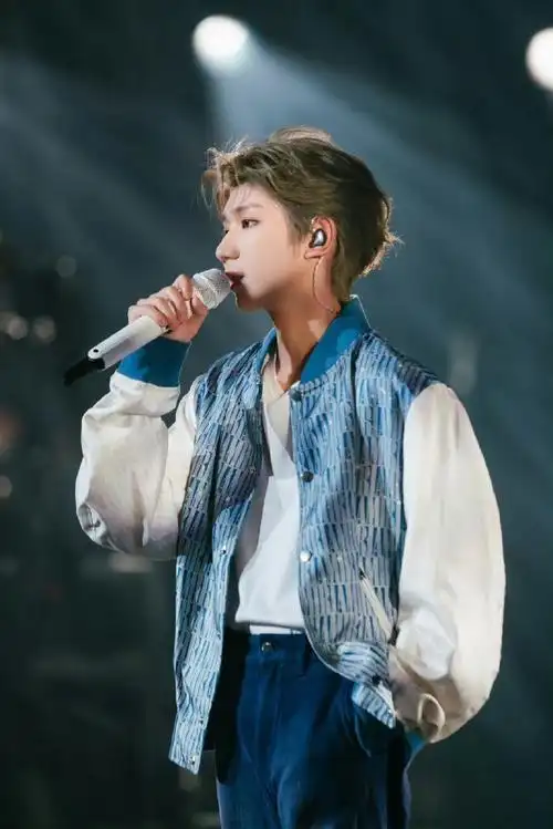 王源全新创作ep叮叮猫儿##王源23岁且放青山远