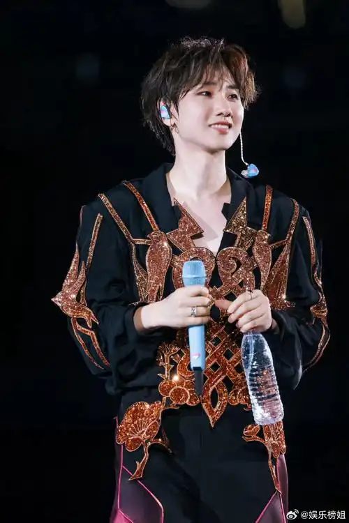 汪苏泷3个多小时唱跳不带喘的