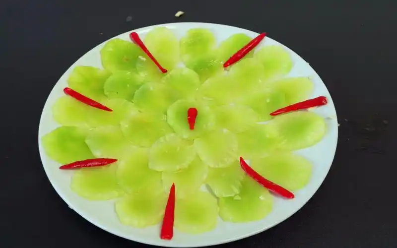 教你夏日开胃小凉菜,翠绿爽口,做法简单,好吃还好看