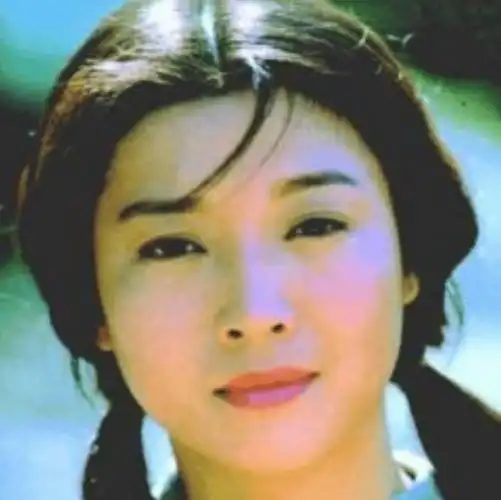 朱洁:和胡军江珊是同学,因扮演吸毒女入戏太深,28岁死于非命