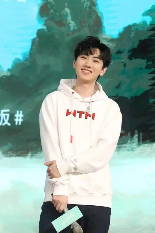 汪苏泷笑容剪辑每天都要笑嘻嘻