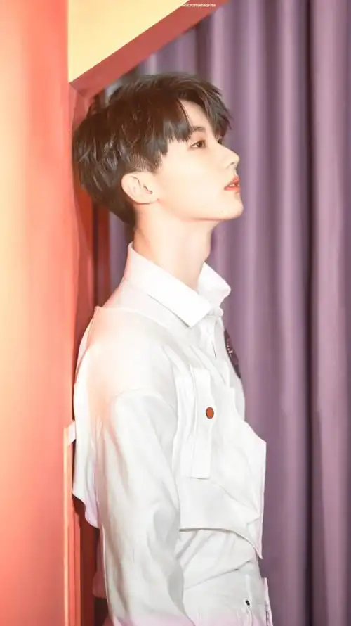 tnt:马嘉祺壁纸:向着未知,向着未来