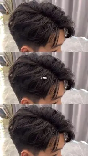 2021男生最火中分纹理烫发烫了都说好看