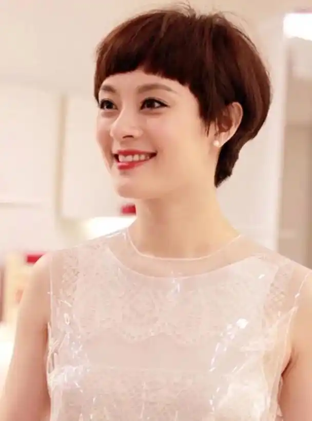 2013年,张译和孙俪在《辣妈正传》里饰演一对恩爱小夫妻,里面有大量的