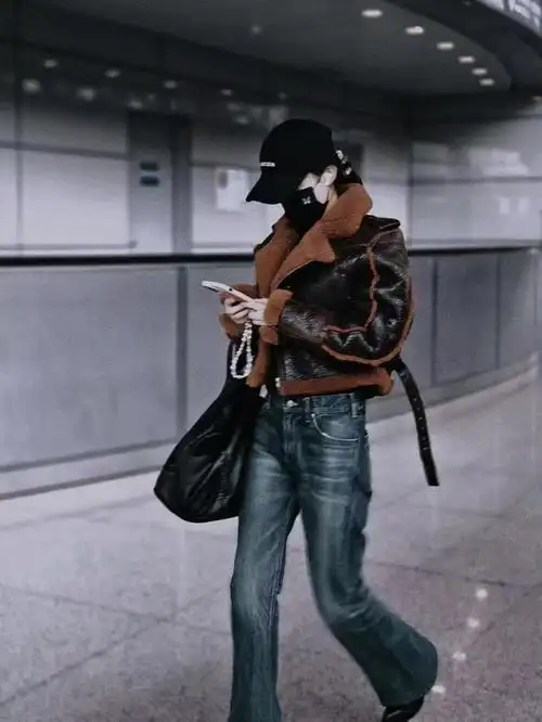 赵丽颖机场照果然是骨子里有许半夏的赵姐