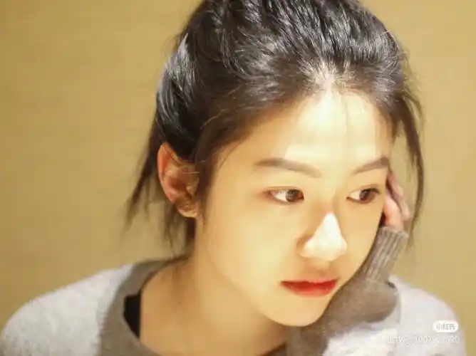 向涵之  #向涵之  如何用鲁迅先生的笔锋赞美你呢:我素不知道人间有