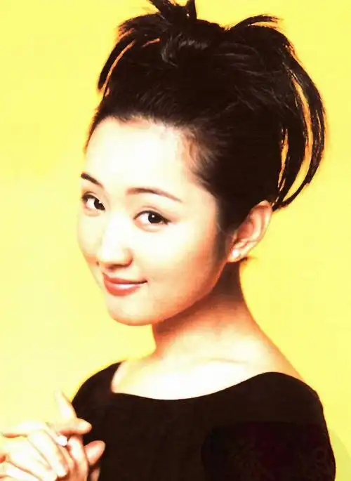 一组杨钰莹98年旧照实力展现最完美的清纯玉女形象