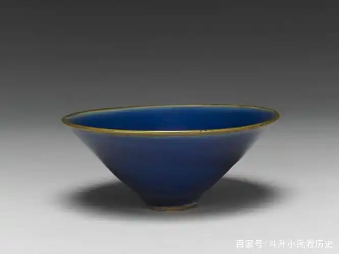 台北故宫博物院珍藏,明代官窑精品瓷器鉴赏