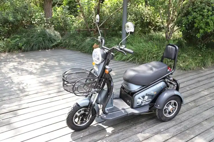 为老人,为孩子,更安全,福易得城市休闲电动三轮车