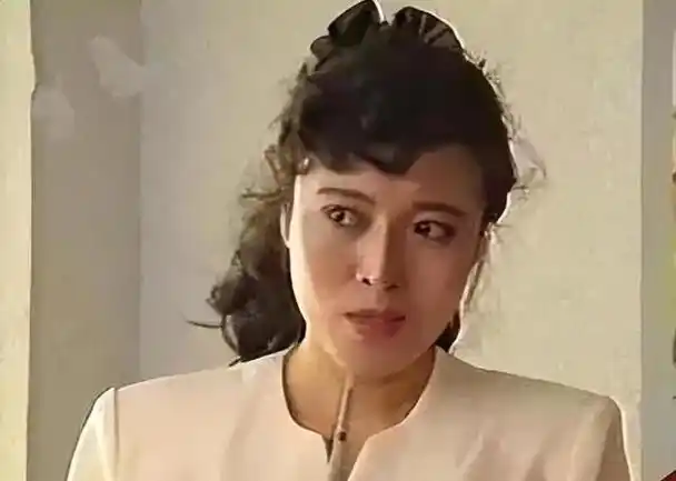 演员丁嘉丽这辈最后悔的事就是年轻时没有管好自己的下半身