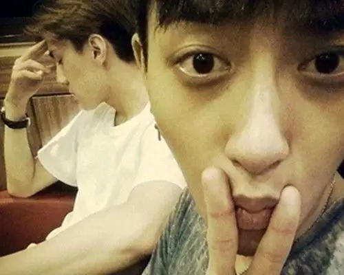 【图】吴世勋抽烟吗?exo吸烟照流出