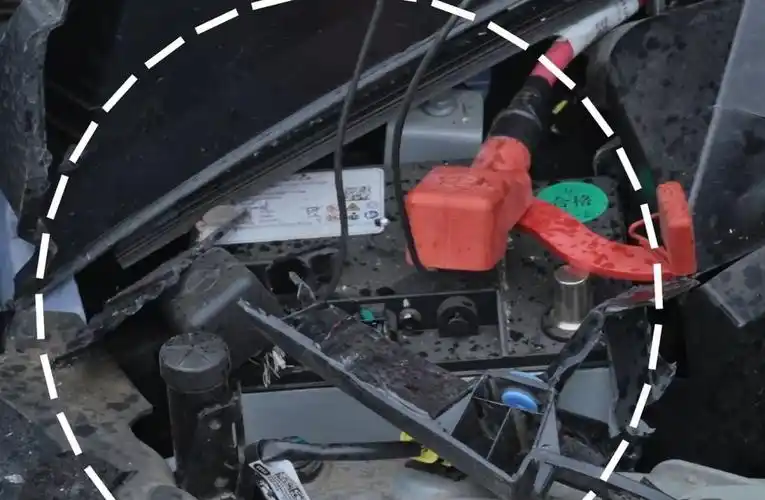 电瓶正极连接方式