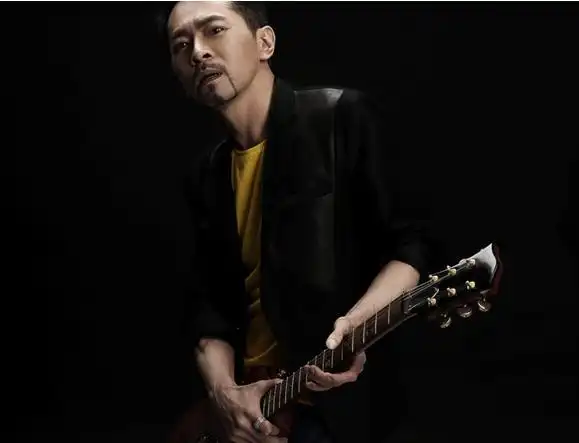 宝鸡皇后酒吧明星季特邀台湾唱作歌手黄中原演出