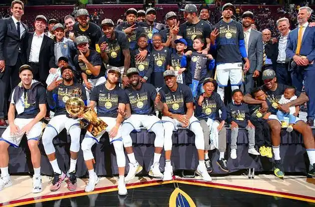 在勇士队夺冠路上遇到的四支nba球队,都经历着阵容大变换!