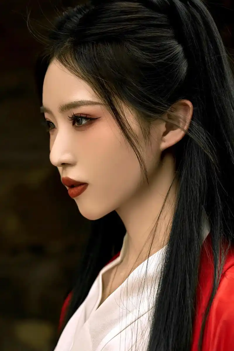 古风美女 #古装仙女插画图集 #红衣 #意境 #汉服写真 - 抖音