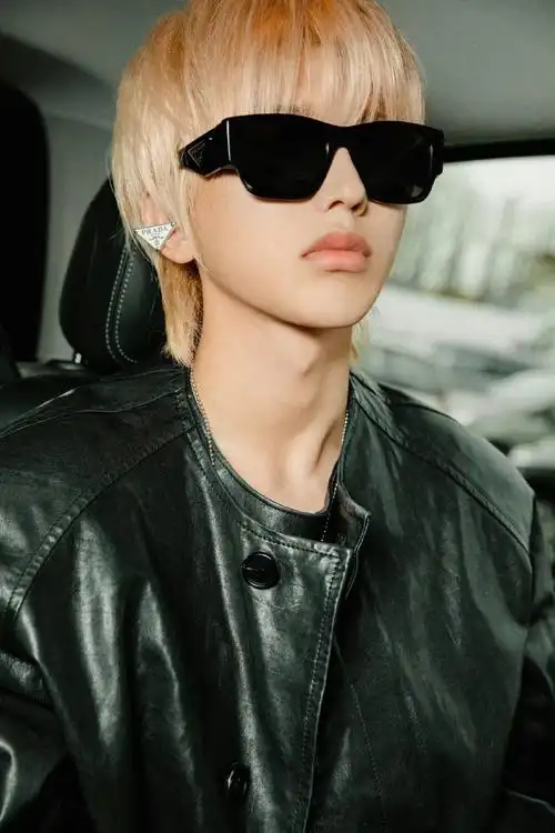 蔡徐坤##蔡徐坤范思哲全球品牌代言人##蔡徐坤新歌afterglow