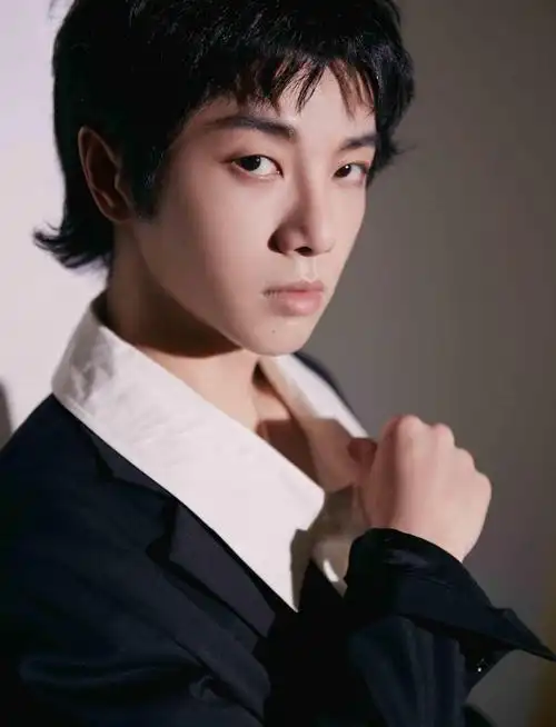 华晨宇酷帅写真,图片大全,高清,图库-回车桌面