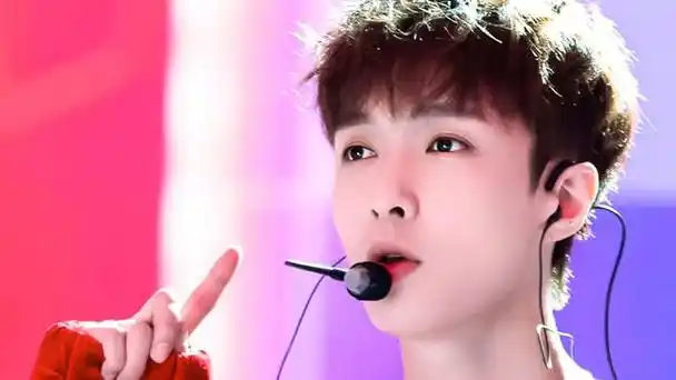 新时代艺人张艺兴